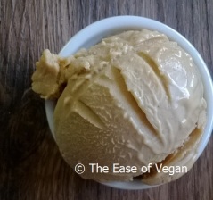 vegan ice-cream - Peanut butter and Ginger